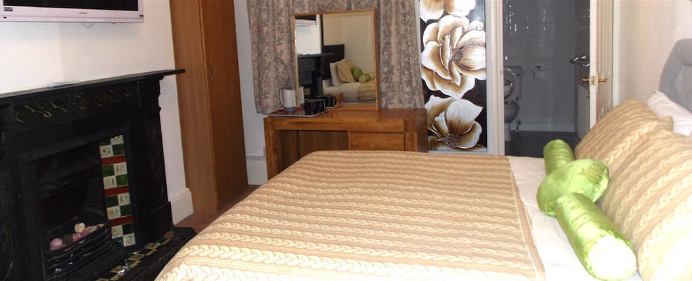 Diamonds Guest House York Exteriör bild